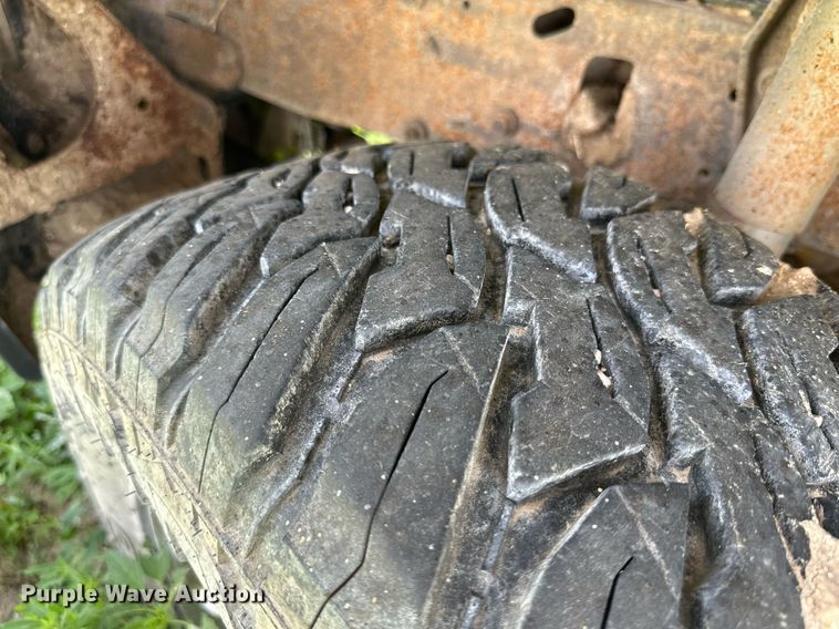 image for item KM9889 2002  Ford F250 Super Duty XLT  SuperCab pickup truck