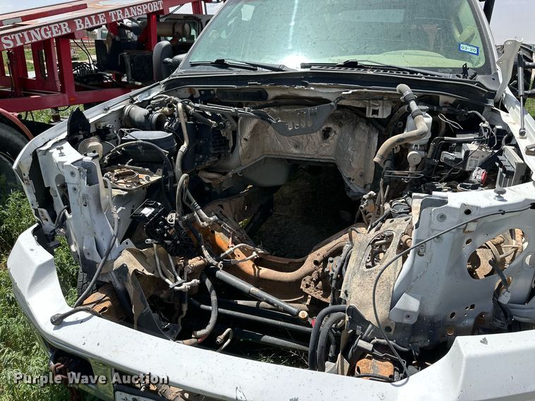 image for item KM9890 2006  Ford F350 Super Duty Lariat  Crew Cab pickup truck