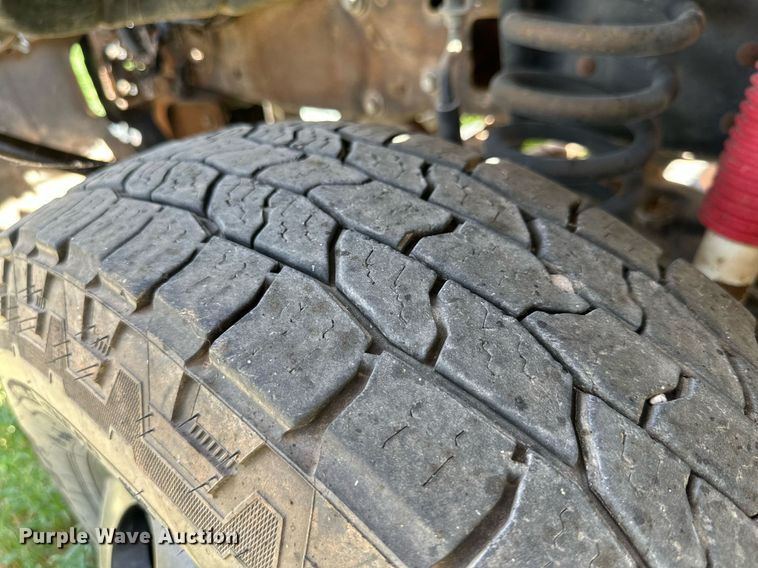 image for item KM9890 2006  Ford F350 Super Duty Lariat  Crew Cab pickup truck