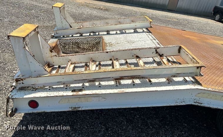 image for item KW9124 1998 Fleming Trailers Inc TD824-10  equipment trailer