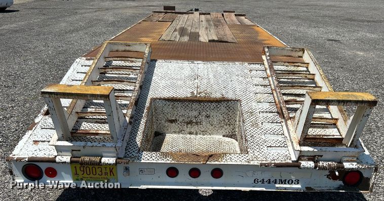 image for item KW9124 1998 Fleming Trailers Inc TD824-10  equipment trailer