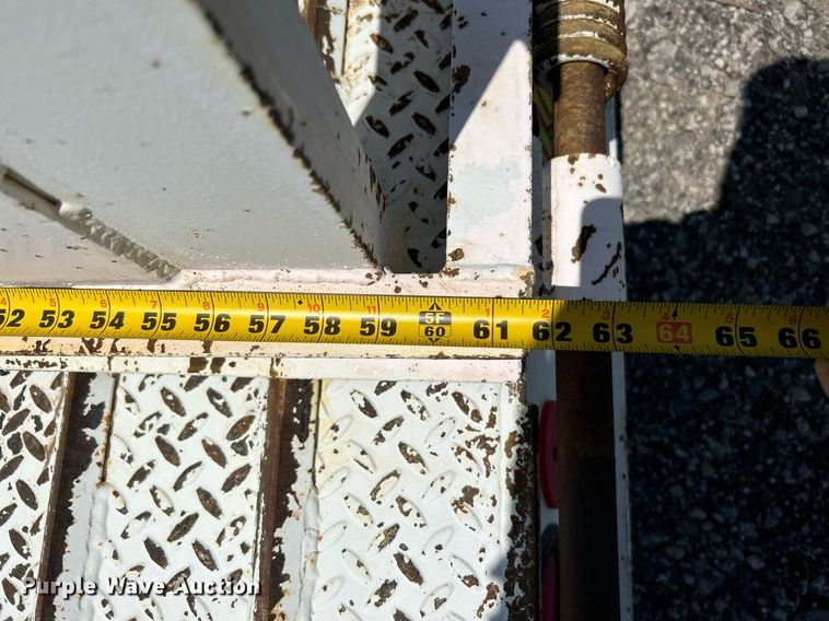 image for item KW9124 1998 Fleming Trailers Inc TD824-10  equipment trailer