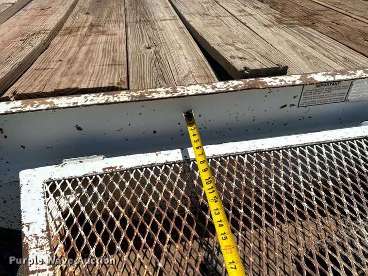 image for item KW9124 1998 Fleming Trailers Inc TD824-10  equipment trailer