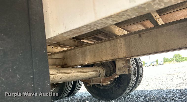 image for item KW9124 1998 Fleming Trailers Inc TD824-10  equipment trailer