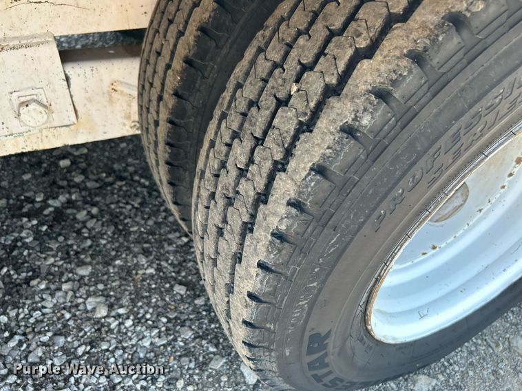 image for item KW9124 1998 Fleming Trailers Inc TD824-10  equipment trailer