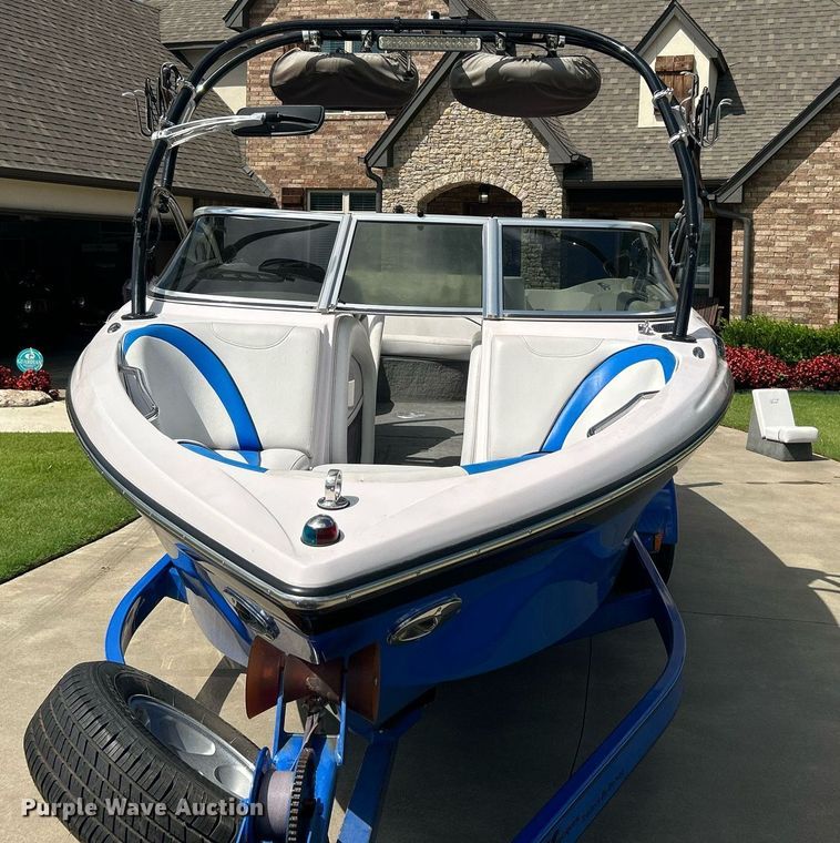 image for item KW9136 2005 Nautique Air 226  boat