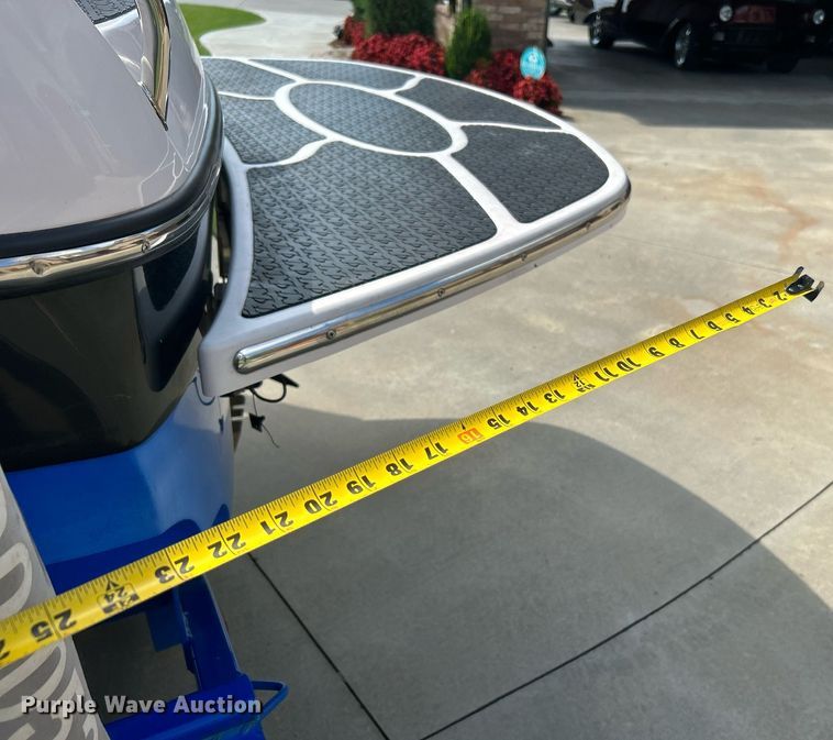 image for item KW9136 2005 Nautique Air 226  boat