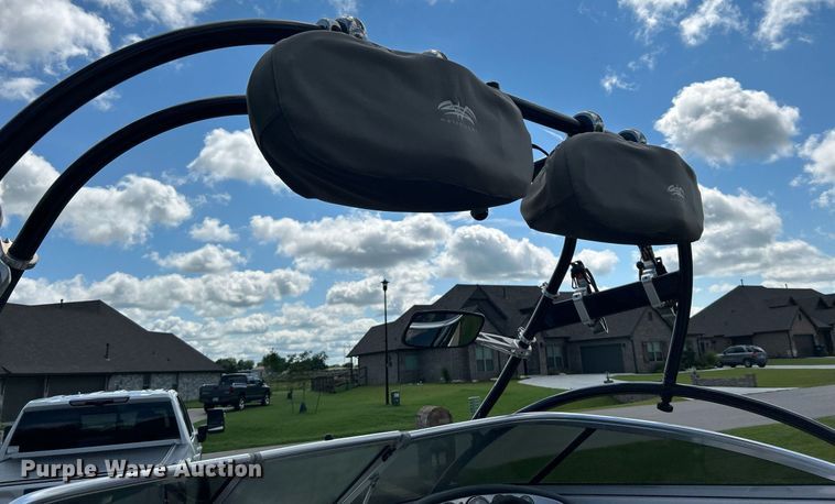 image for item KW9136 2005 Nautique Air 226  boat