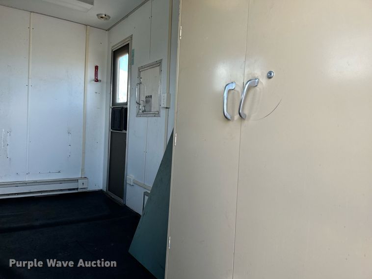 image for item KW9137 2001 Rollingstar Mfg. Inc.  fiber optic trailer