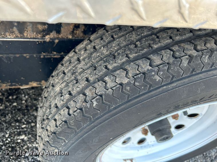 image for item KW9137 2001 Rollingstar Mfg. Inc.  fiber optic trailer