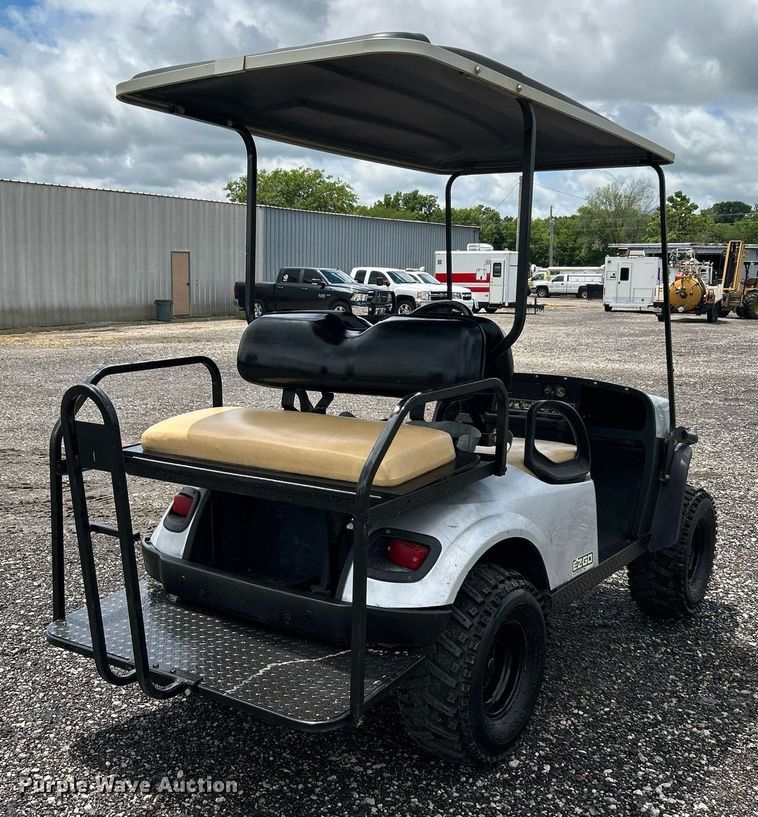 image for item KW9141 EZGO Express 54  golf cart