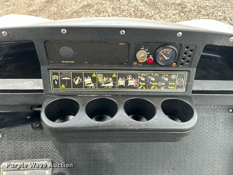 image for item KW9141 EZGO Express 54  golf cart