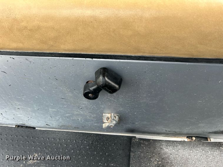 image for item KW9141 EZGO Express 54  golf cart