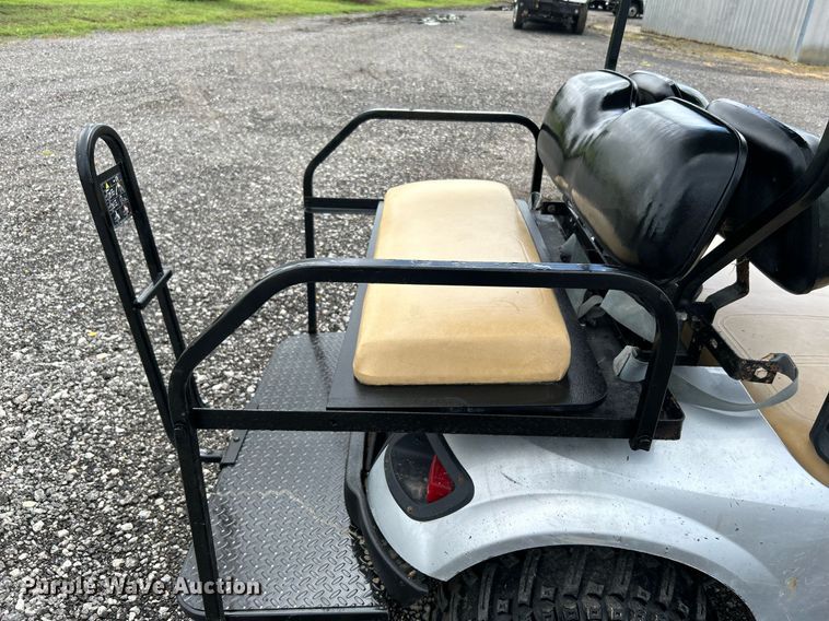image for item KW9141 EZGO Express 54  golf cart