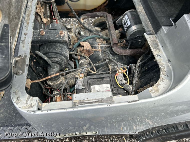 image for item KW9141 EZGO Express 54  golf cart