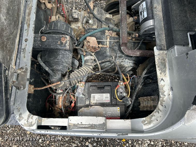 image for item KW9141 EZGO Express 54  golf cart