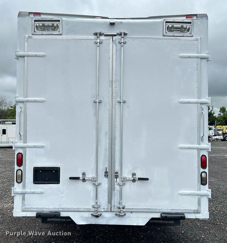 image for item KW9145 2008 Chevrolet C6500  fiber optic splicing truck