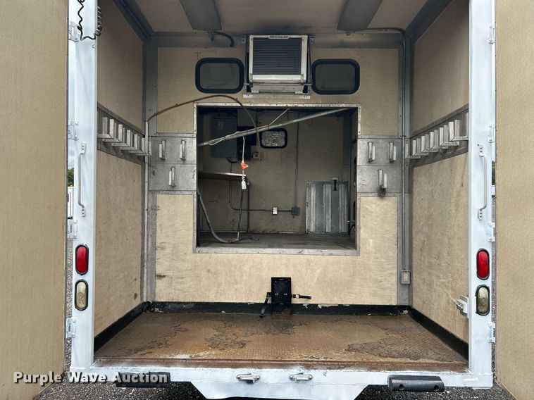 image for item KW9145 2008 Chevrolet C6500  fiber optic splicing truck