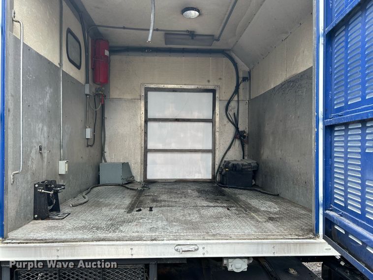 image for item KW9145 2008 Chevrolet C6500  fiber optic splicing truck