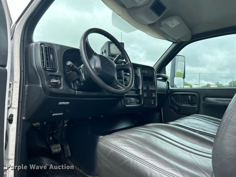 image for item KW9145 2008 Chevrolet C6500  fiber optic splicing truck