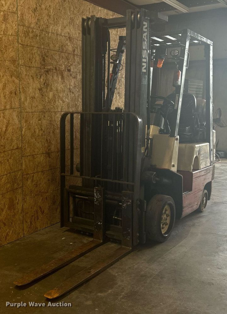 image for item KW9149 Nissan Optimum 30  forklift