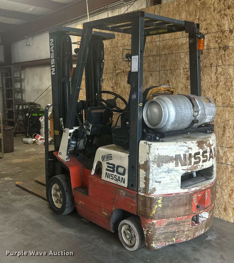 image for item KW9149 Nissan Optimum 30  forklift