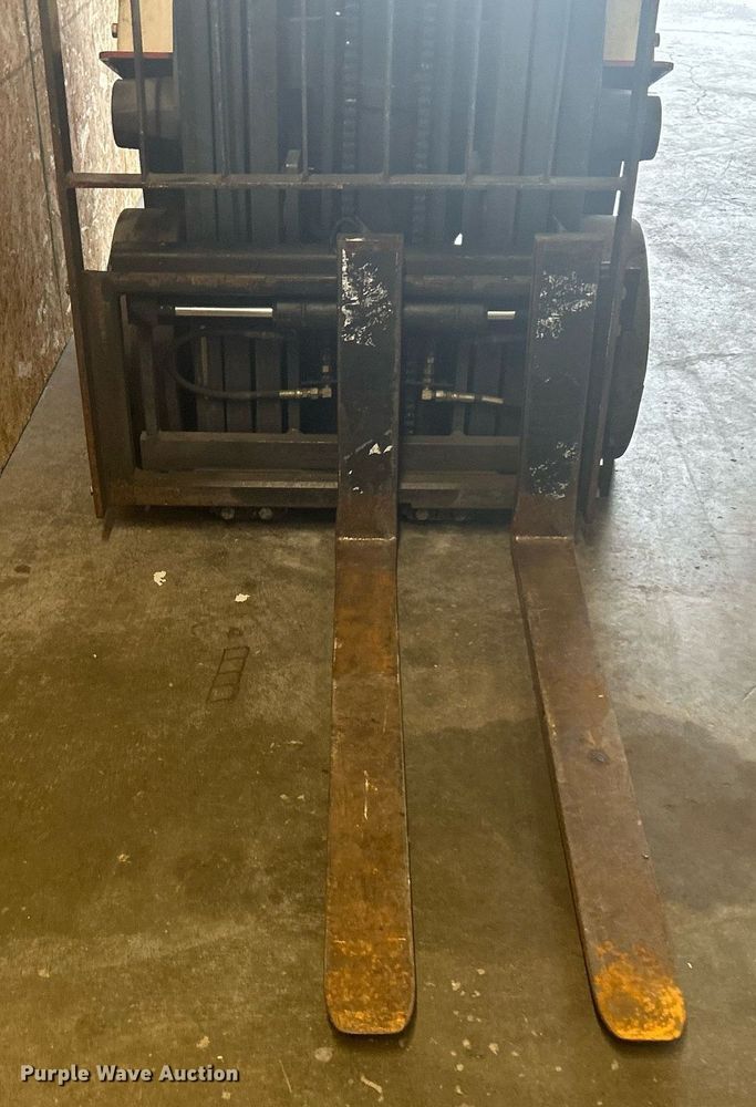 image for item KW9149 Nissan Optimum 30  forklift