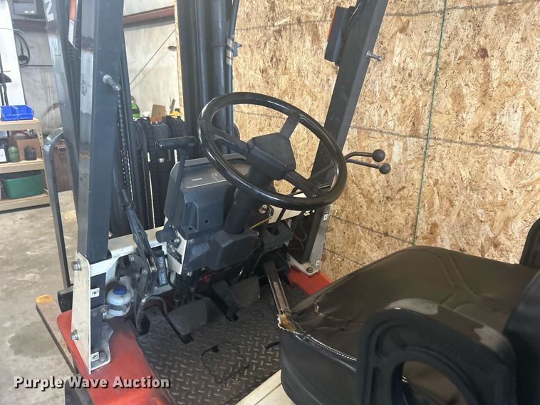 image for item KW9149 Nissan Optimum 30  forklift