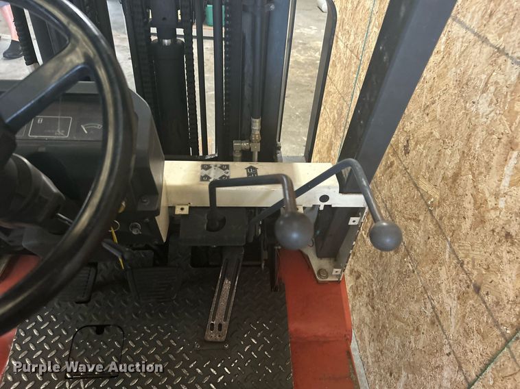 image for item KW9149 Nissan Optimum 30  forklift