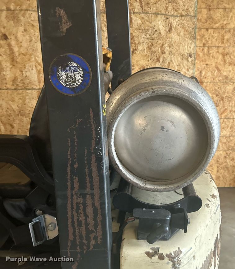 image for item KW9149 Nissan Optimum 30  forklift