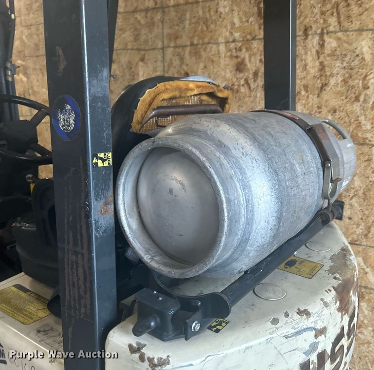 image for item KW9149 Nissan Optimum 30  forklift