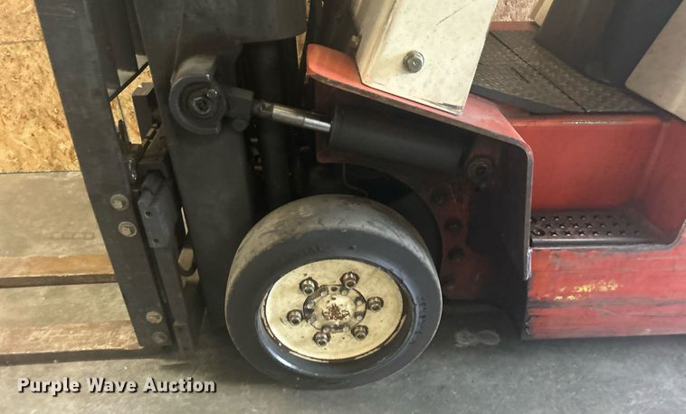 image for item KW9149 Nissan Optimum 30  forklift