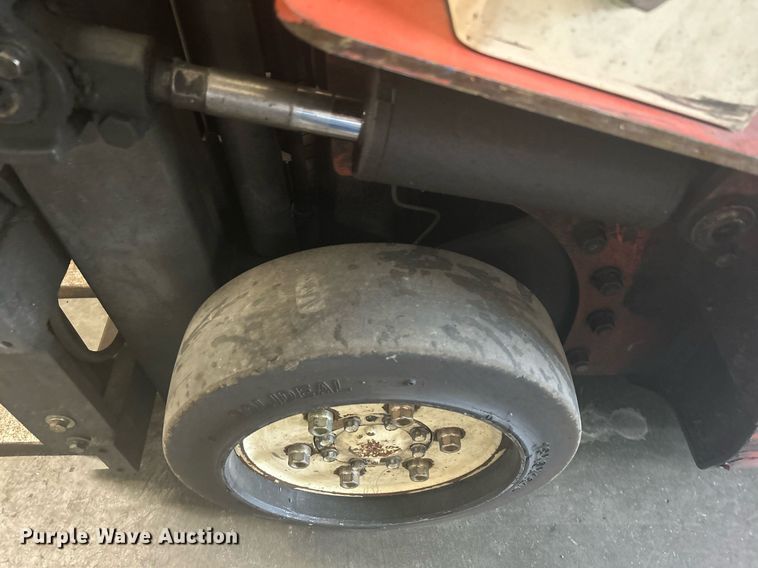 image for item KW9149 Nissan Optimum 30  forklift