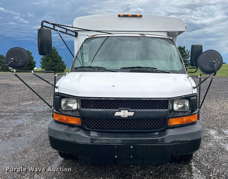 image for item KW9167 2008 Chevrolet Express G3500  school bus