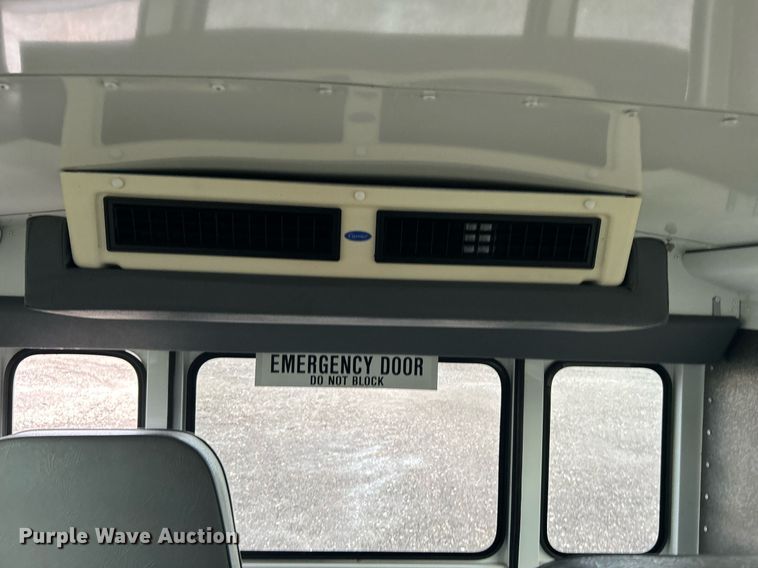 image for item KW9167 2008 Chevrolet Express G3500  school bus