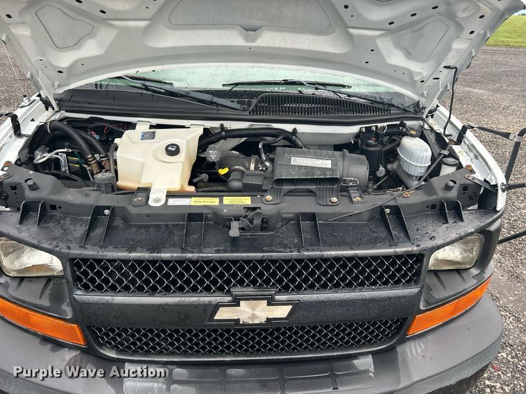 image for item KW9167 2008 Chevrolet Express G3500  school bus