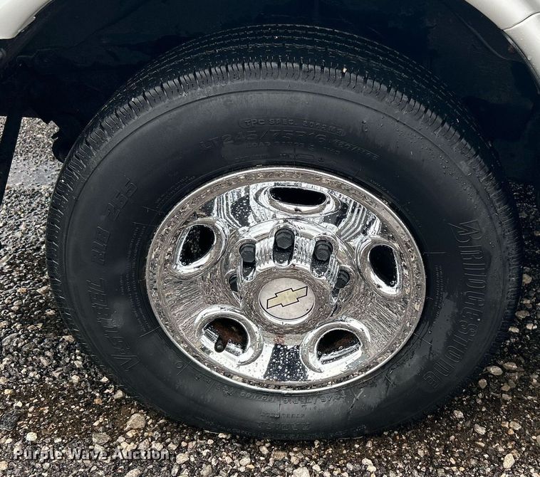 image for item KW9167 2008 Chevrolet Express G3500  school bus