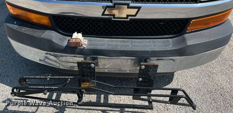 image for item LF9341 2016 Chevrolet Express G4500  shuttle bus