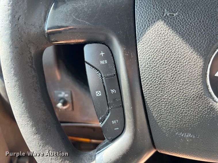 image for item LF9341 2016 Chevrolet Express G4500  shuttle bus