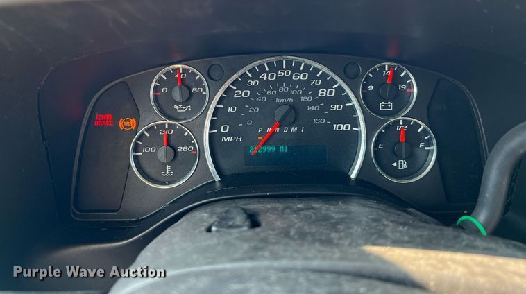 image for item LF9341 2016 Chevrolet Express G4500  shuttle bus