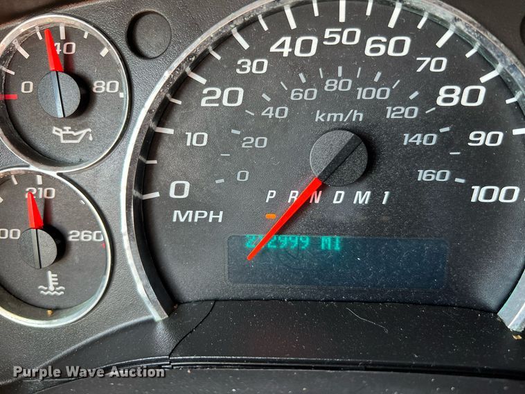 image for item LF9341 2016 Chevrolet Express G4500  shuttle bus