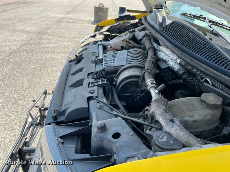 image for item LF9341 2016 Chevrolet Express G4500  shuttle bus