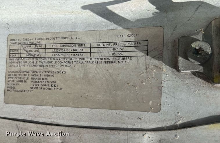 image for item LF9342 2017 Chevrolet Express G4500  shuttle bus