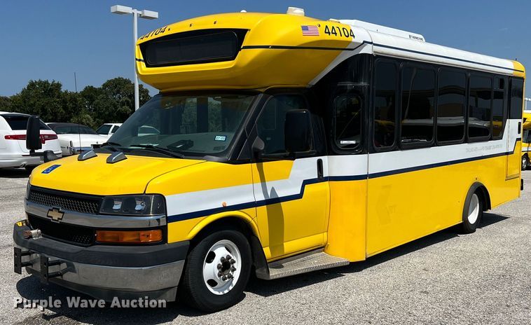 image for item LF9343 2018 Arboc Specialty Vehicles  shuttle bus