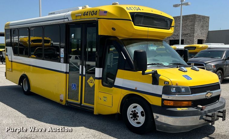 image for item LF9343 2018 Arboc Specialty Vehicles  shuttle bus