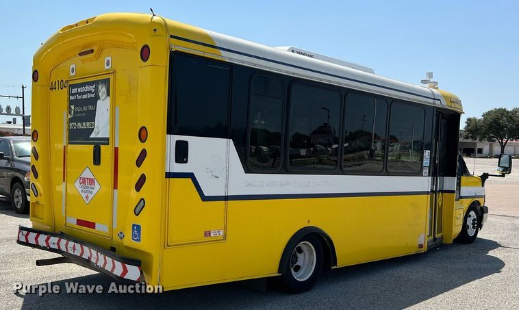 image for item LF9343 2018 Arboc Specialty Vehicles  shuttle bus