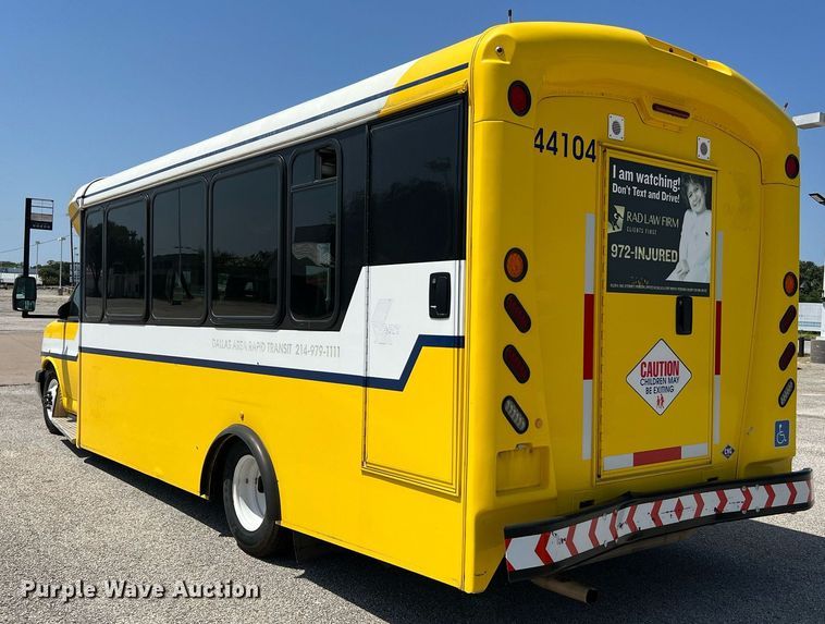 image for item LF9343 2018 Arboc Specialty Vehicles  shuttle bus