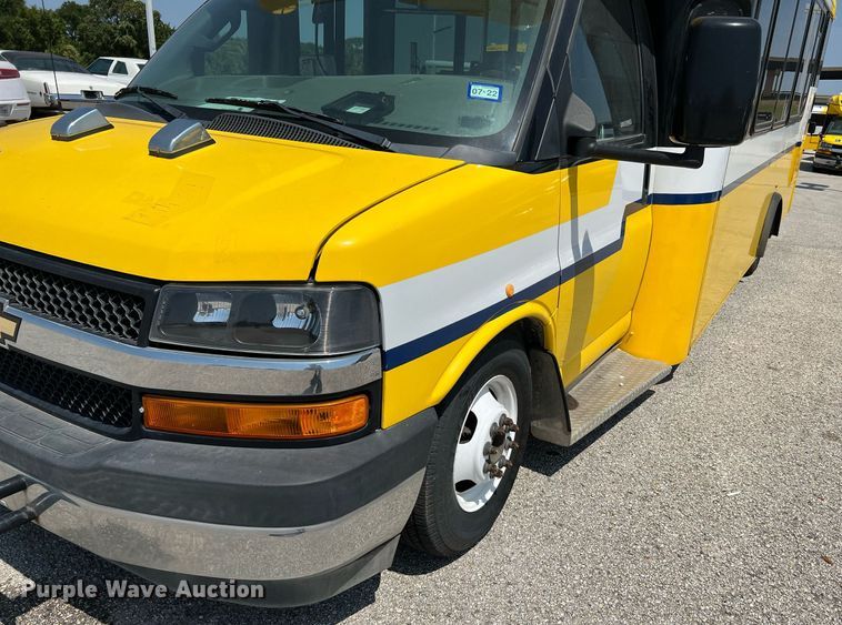 image for item LF9343 2018 Arboc Specialty Vehicles  shuttle bus