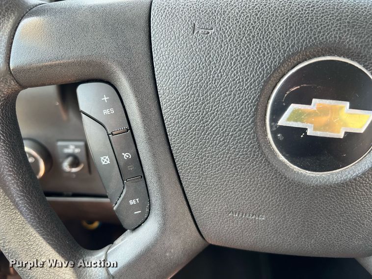 image for item LF9343 2018 Arboc Specialty Vehicles  shuttle bus