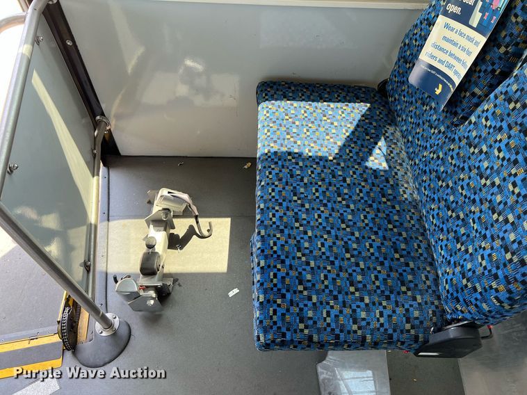 image for item LF9343 2018 Arboc Specialty Vehicles  shuttle bus